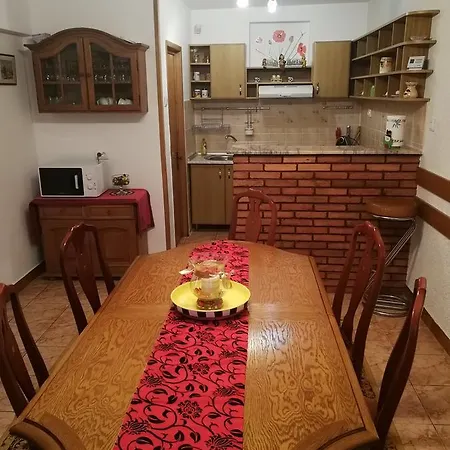 Casa Ionel Брашов
